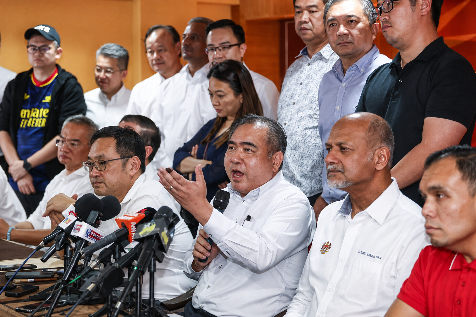 PAKATAN YANG KEHILANGAN CERITA